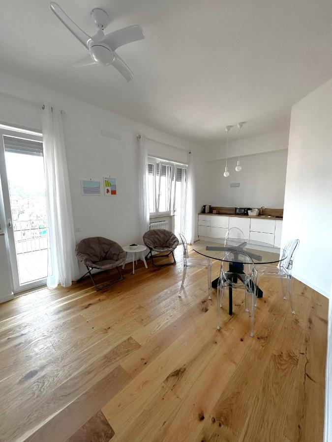 A Casa Di Roberta Lejlighed Salerno Eksteriør billede
