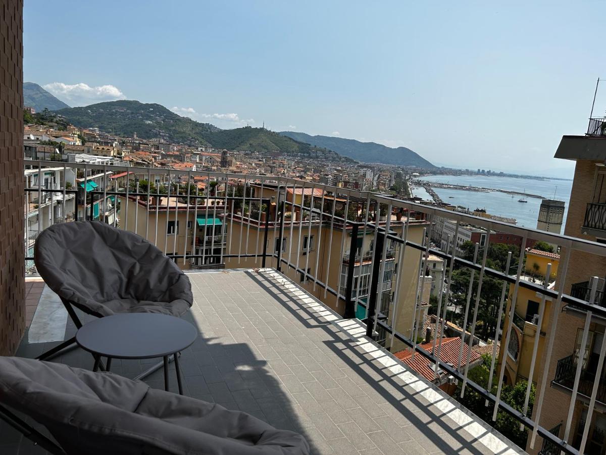 A Casa Di Roberta Lejlighed Salerno Eksteriør billede