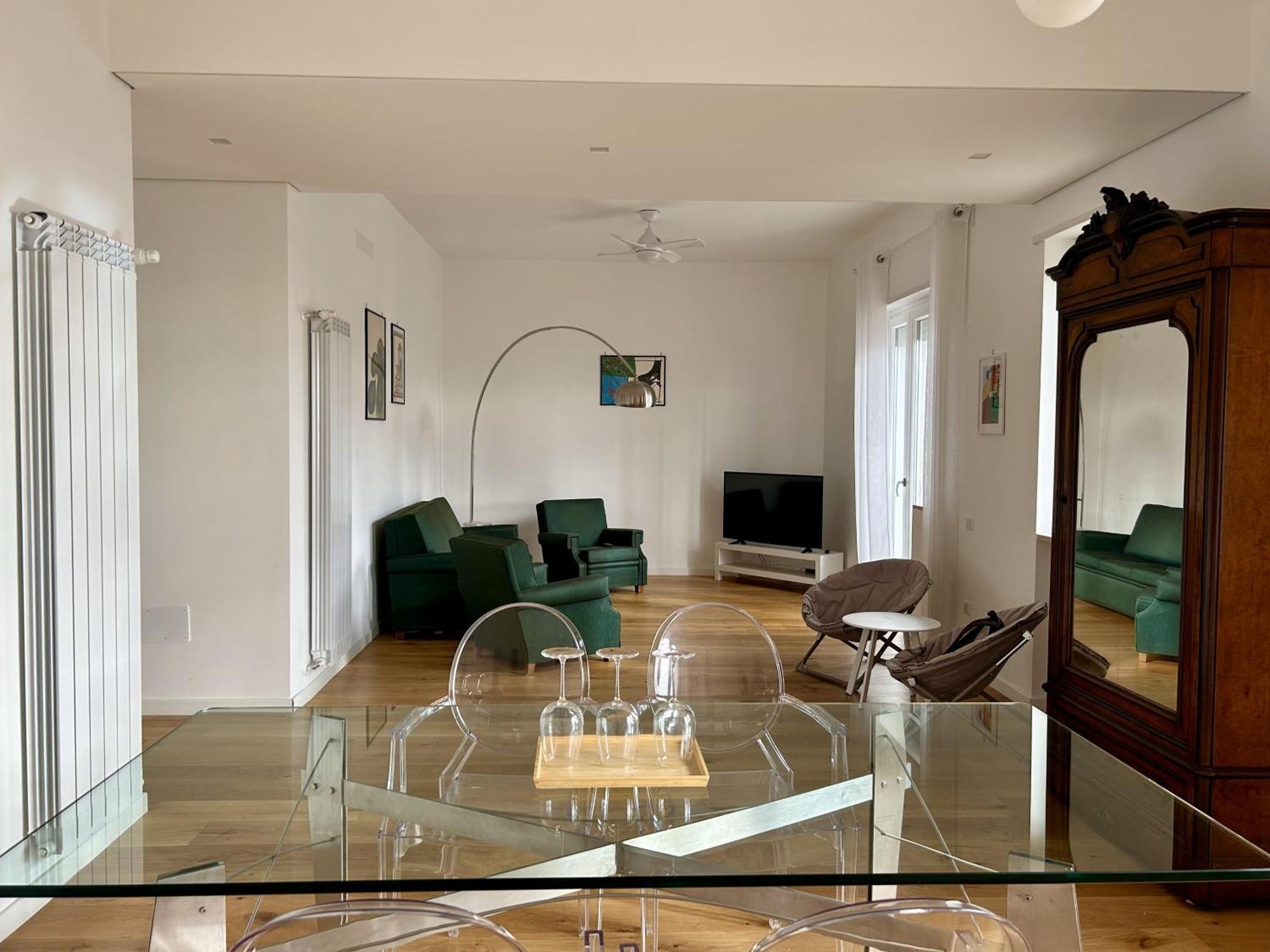 A Casa Di Roberta Lejlighed Salerno Eksteriør billede